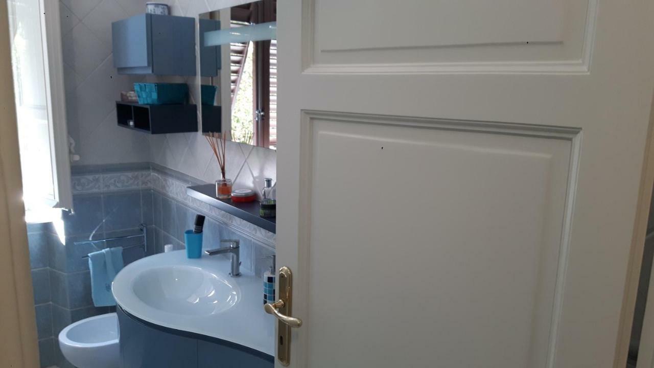 לוקה Villa Ippocastano מראה חיצוני תמונה